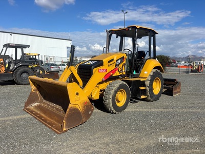 2017 Cat 415F2 IL 4x4 Landscape Loader