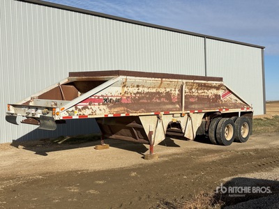 Midland MG 32 CULX strooi aanhangwagen