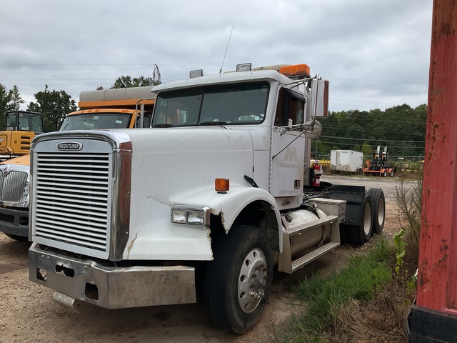 2001 Freightliner FL80 T/A Day Cab Truck Tractor 2001 Freightliner FL80 T/A Day Cab Truck Tractor