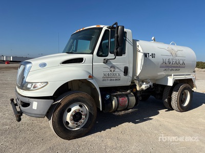 2015 International 4300 SBA 4x2 Water Truck