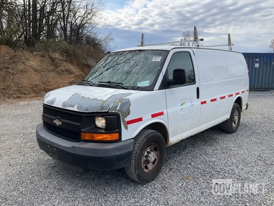 2009 Chevrolet Express 2500 Cargo Van
