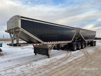 2024 Doepker 28 ft Super B-Train Lead Belly Grain Trailer