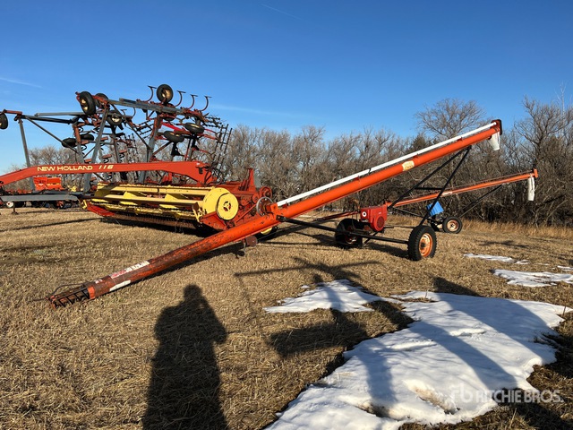 Inopratable Pool 7 in x Grain Auger (Inoperable) | Ritchie Bros. Auctioneers