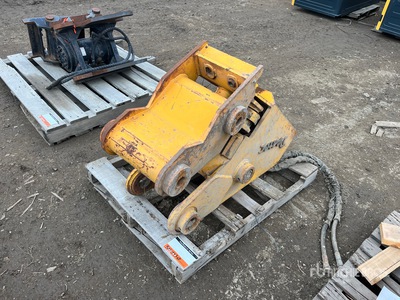 Hydraulic Tilting Coupler