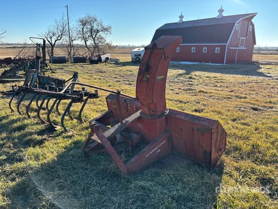 International 6 ft 6 in Rear Mounted منفاخ الثلوج