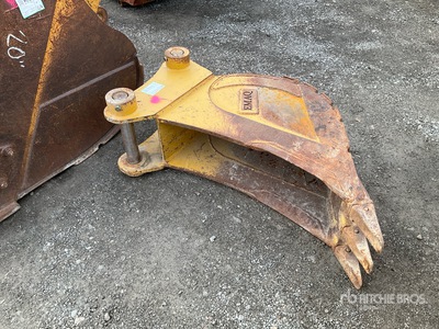 Emaq 12 in Digging Graafmachine Bak - Fits Cat 315