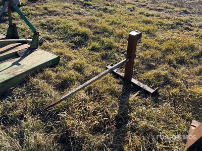 44 in 3 Point Bale Spear