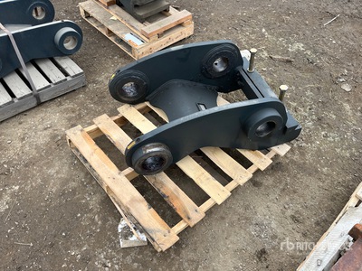 Accurate QC Wedge Man 300-WBM Quick Coupler - Fits Hyundai HX350A (Unused)