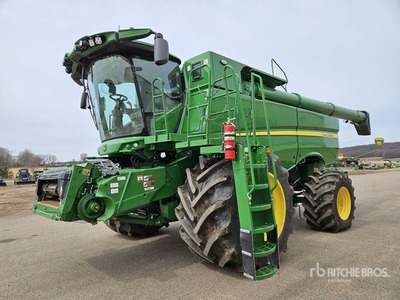 2024 John Deere S780 Combine Harvester