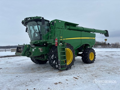 2024 John Deere S780 Combine Harvester
