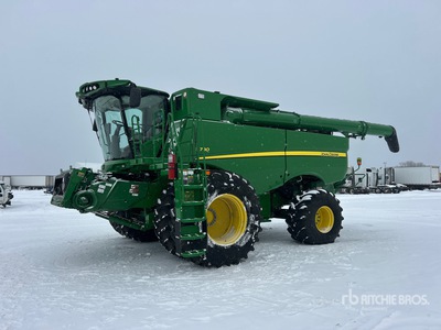 2021 John Deere S780 Combine Harvester