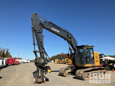 John Deere 245G LC Tracked Excavator