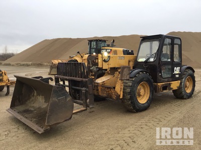 Cat TH83 Telehandler