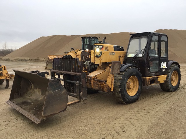 2002 Cat TH83 Telehandler