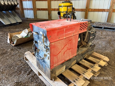 Canox 225 A Mobile Stick Engine Driven Welder