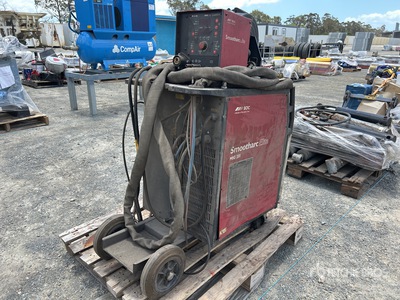 Smootharc Elite MIG 351 400 A MIG Electric Welder