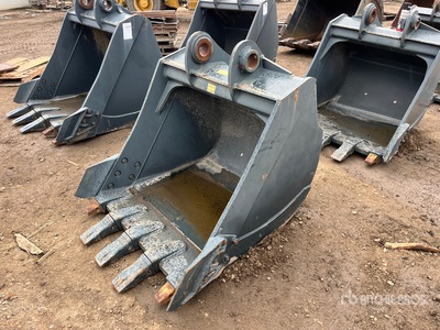 Hyundai R220 45 in Digging Excavator Bucket (Unused)