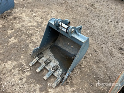 21 in Digging Excavator Bucket