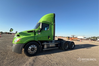 2019 Freightliner Cascadia 116 6x4 Day Cab Truck Tractor