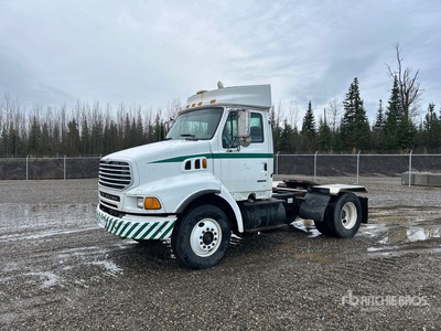 1999 Sterling 4x2 トラックトラクター（S/A）