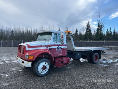 1998 International 4x2 Platte vrachtwagen
