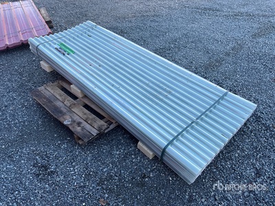 Quantity of (100) 3 ft x 7 ft 10 in Polycarbonate Roof Panel Clear (Unused)