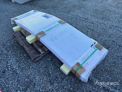 Quantity of (20) 27 in x 7 ft 10 in Multi-Wall Polycarbonate Pane Clear (Unused)