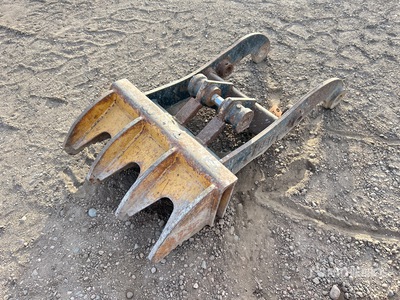 Cat 24 in Excavator Thumb - Fits Cat 307-308