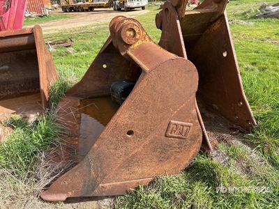 1730 mm Q/C Cleanup Baggerlöffel - Fits Cat 322