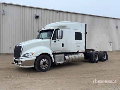 2015 International Prostar+113 6x4 Cabina con cuccetta per trattore stradale