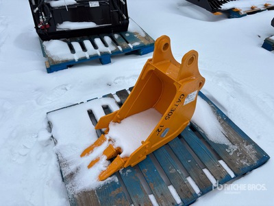 2025 GIYI GY-BK 12 in Digging Excavator Bucket - Fits Cat 305 (Unused)
