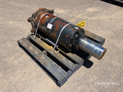 Track Adjuster - Fits Hitachi EX3600