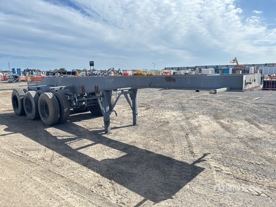 Custom Built Tri/A 8.6 m Bare Chassis