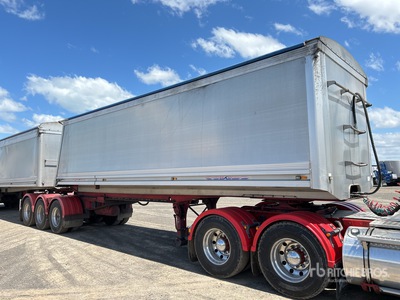 2006 MaxiTrans Tri/A B-Double Lead Sliding End Dump Trailer