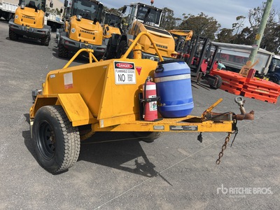 1994 Deans Farm Equipment Drawbar S/A Fuel Trailer