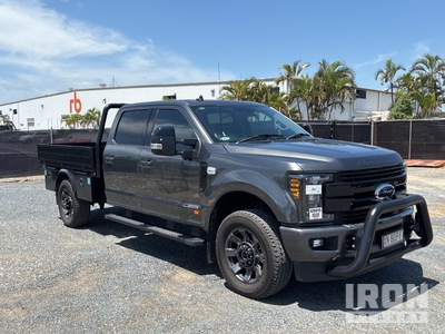 2019 Ford F-350 Lariat 4x4 Dual Cab Pickup