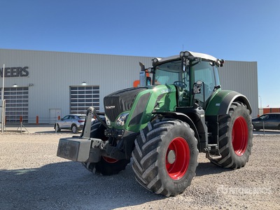 2015 Fendt 828 Vario 4WD Tractor