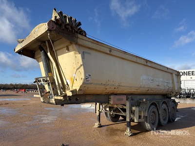 2011 Schmitz Gotha S334ZDP01EKBA Tri/A Demolition Remorque Benne 3 Essieux End Dump Trailer