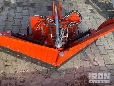 Metal Technik 1820 mm Power-V plow 182 cm, to fit Bobcat tractor CT2540 Pala para nieve - Fits Tractor (Unused)