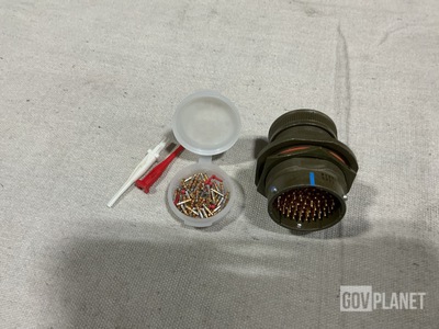 (5) Deutsch 81019-24-61PN Electrical Receptacle Connectors