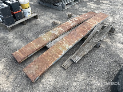 Quantity of (2) Ramps Varios otros