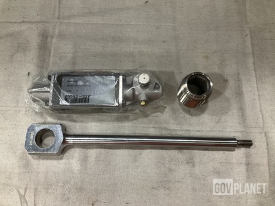 (1) Valve, (1) Piston Rod Guide, (1) Valve Seat & Assorted Items