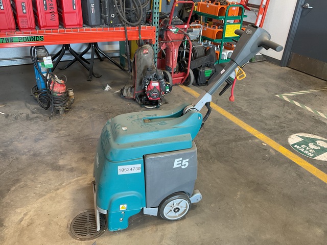 2022 Tennant E5 Electric Carpet Extractor