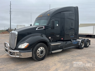 2019 Kenworth T680 6x4 Cabina con cuccetta per trattore stradale