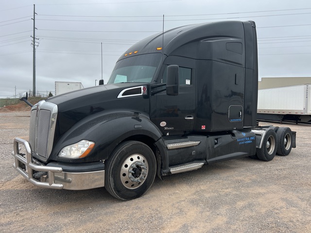 2019 Kenworth T680 6x4 T/A Sleeper Truck Tractor 2019 Kenworth T680 6x4 T/A Sleeper Truck Tractor