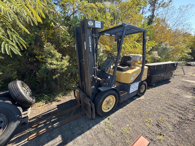 2005 (unverified) Daewoo G25E-3 4450 lb Pneumatic Tire Forklift 2005 (unverified) Daewoo G25E-3 4450 lb Pneumatic Tire Forklift