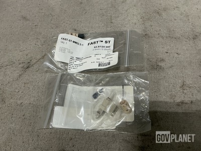 (260) Fast FAST-ST-MM62.5-1 FIber Obtic Connectors