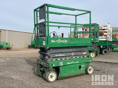 2015 Skyjack SJIII-3219 Electric Scissor Lift