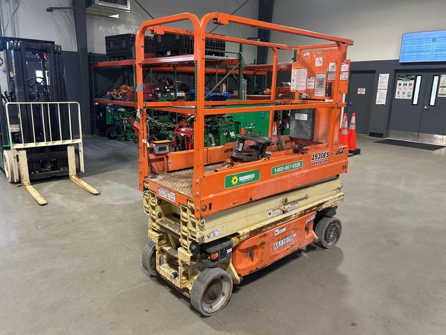 2016 JLG 1930ES