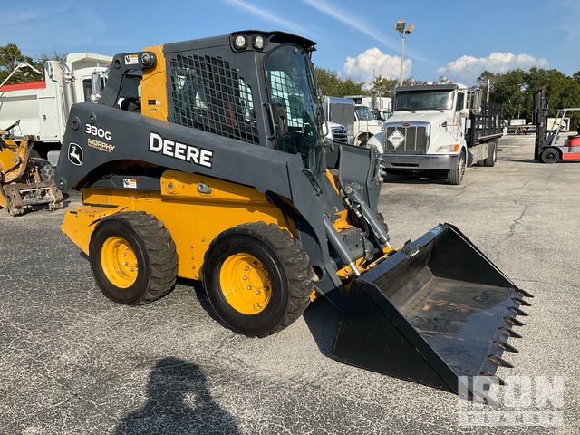 MINI CARGADOR SOBRE RUEDAS 2017 JOHN DEERE STEER